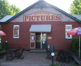 Huskisson Pictures - Tourism Cairns 0