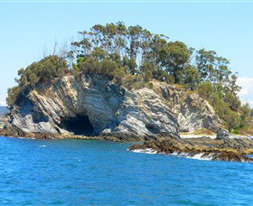 Kayaking Batemans Bay - Tourism Cairns 1