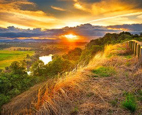 Wallambah Vale Wines - Tourism Cairns 0