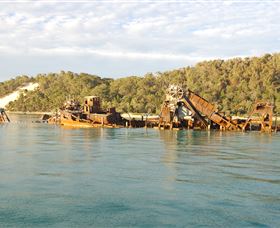 Tangalooma Wrecks Dive Site - Tourism Cairns 0