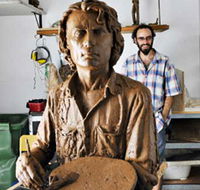 Damien Lucas Sculpture and Design - Tourism Cairns