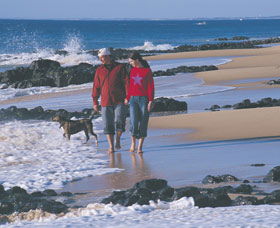 Back Beach - Tourism Cairns 0