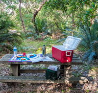 Broadwater Beach picnic area - Tourism Cairns