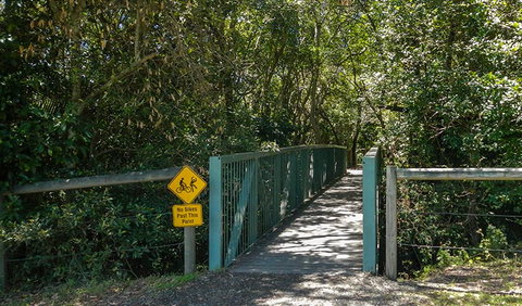 Diamond Head Loop Walk - Tourism Cairns 0