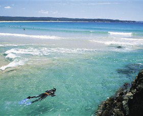 Merimbula Main Beach - Tourism Cairns 0