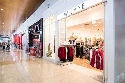 Noosa Civic Shopping Centre - Tourism Cairns 3