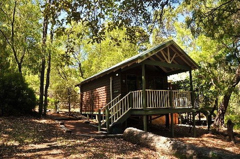 Riverglen Chalets - Tourism Cairns 0