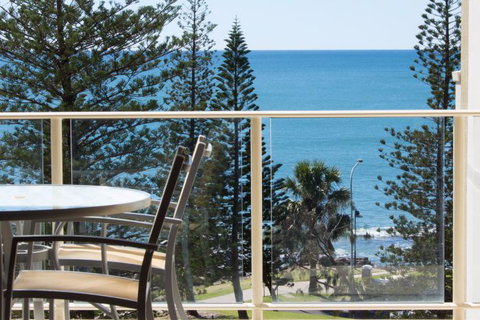Pacific Beach Resort - Tourism Cairns 0