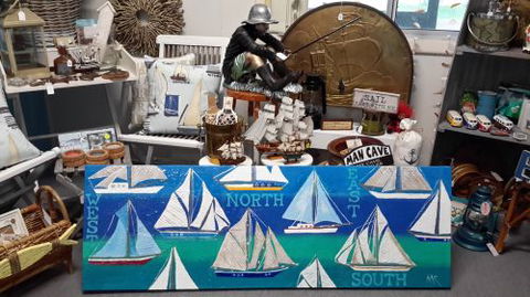 Kaz Art-Whitewash Gallery - Tourism Cairns 2