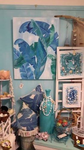 Kaz Art-Whitewash Gallery - Tourism Cairns 4