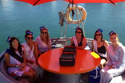 Self-Drive BBQ Boat Hire Mandurah - Group Of 7 - 10 People - Tourism Cairns 3