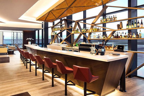 Melbourne Airport Lounge - The House, Terminal 2 - Tourism Cairns 0