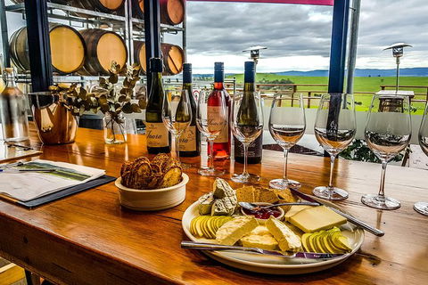 WEEKEND LOVERS Yarra Valley Wine Tour Departing From Melbourne - Weekends Only - Tourism Cairns 0