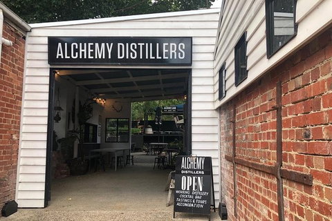 YARRA VALLEY NIGHT TOUR! Gin, Cider, Vodka, Beer, Wine & The World's Best Pizza! - Tourism Cairns 1