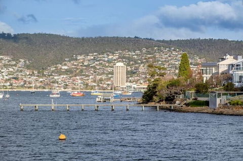 Derwent River Historic Harbour Cruise From Hobart - Tourism Cairns 3