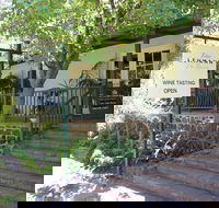 Barossa Valley Wineries Tour with Tastings and Lunch from Adelaide - Tourism Cairns