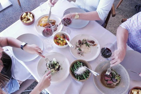 Adelaide Bar Boys Adelaide Hills Experience - Tourism Cairns 0