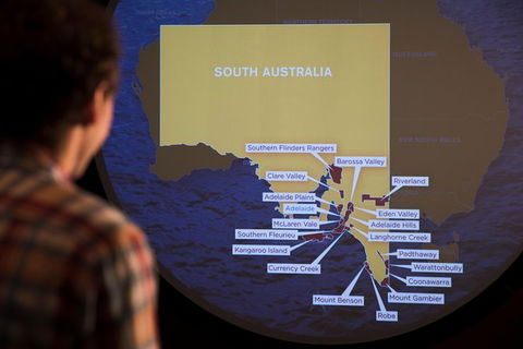 Australian Wine Discovery Tour With Tastings - Tourism Cairns 3