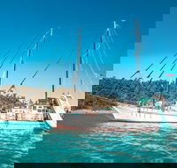 2 night Whitsunday Islands Cruise on New Horizon from Airlie Beach - Tourism Cairns