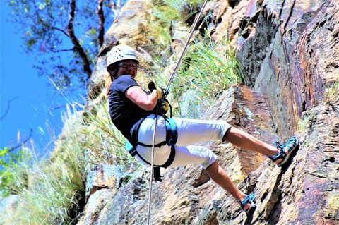 Abseiling The Kangaroo Point Cliffs In Brisbane - Tourism Cairns 3