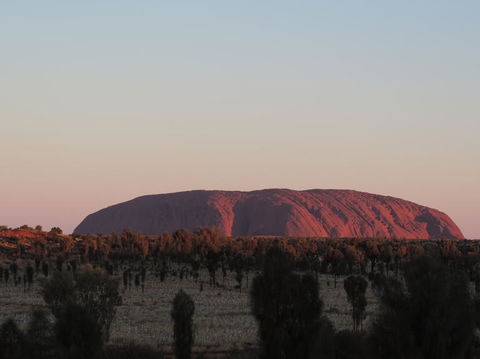 Uluru And Kata Tjuta Experience With BBQ Dinner - Tourism Cairns 1