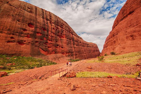 Kata Tjuta Sunrise And Valley Of The Winds Half-Day Trip - Tourism Cairns 10