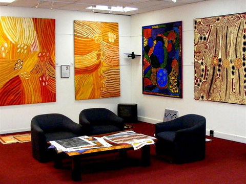 Aboriginal Fine Arts Gallery - Tourism Cairns 1