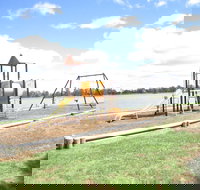 Gum Bend Lake - Tourism Cairns