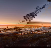 Macleay Island Jencoomercha - Tourism Cairns