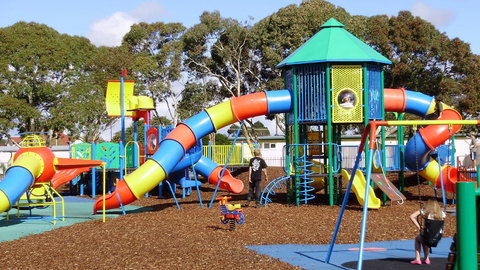 Millicent Mega Playground In The Domain - Tourism Cairns 0