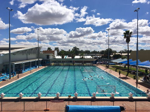 Oasis Regional Aquatic Centre - Tourism Cairns 2