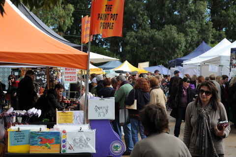 Red Hill Community Market - Tourism Cairns 2