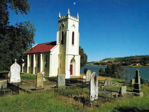 St Matthias' Anglican Church - Tourism Cairns 0