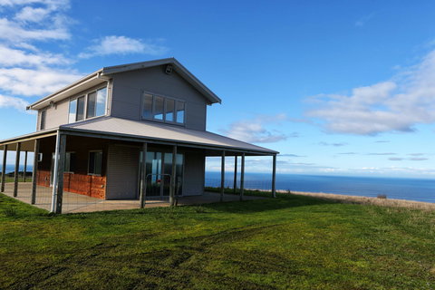 Wildlife Wonders - Tourism Cairns 2