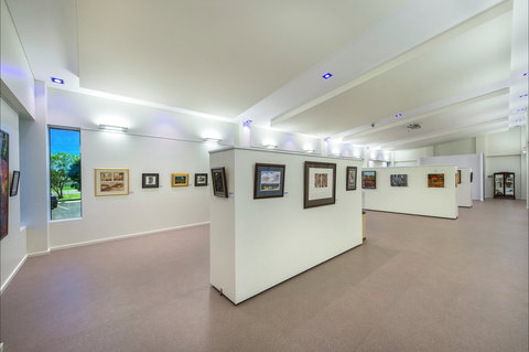 Banana Shire Regional Art Gallery - Tourism Cairns 1