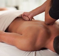 Big Thumb Massage - Tourism Cairns