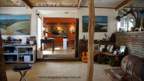 Magpie Springs Gallery - Tourism Cairns 0