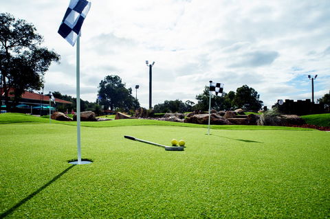 Vines Mini Golf - Tourism Cairns 1