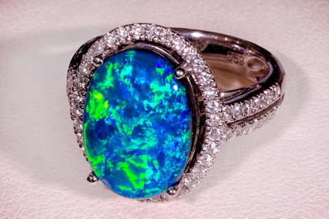 Australian Outback Opals - Tourism Cairns 1