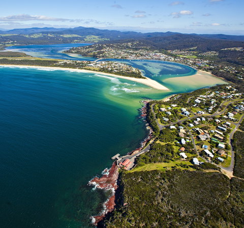 Merimbula Main Beach - Tourism Cairns 1