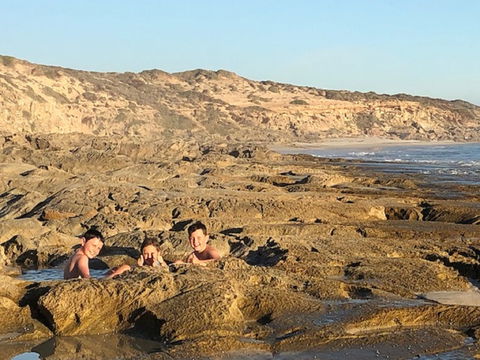 Streaky Bay - Back Beach - Tourism Cairns 1