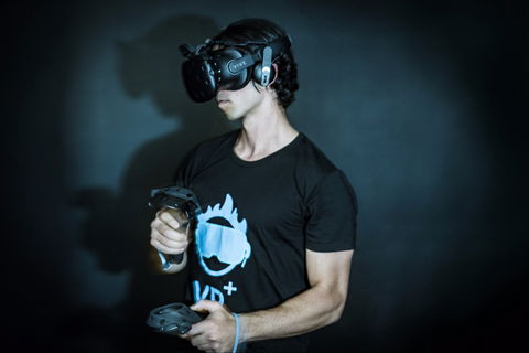 VR Plus  - Melbourne's Ultimate Virtual Reality Experience - Tourism Cairns 1