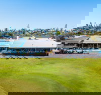 Yamba Golf and Country Club - Tourism Cairns