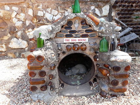 Bottle House And Mining Museum - Tourism Cairns 2