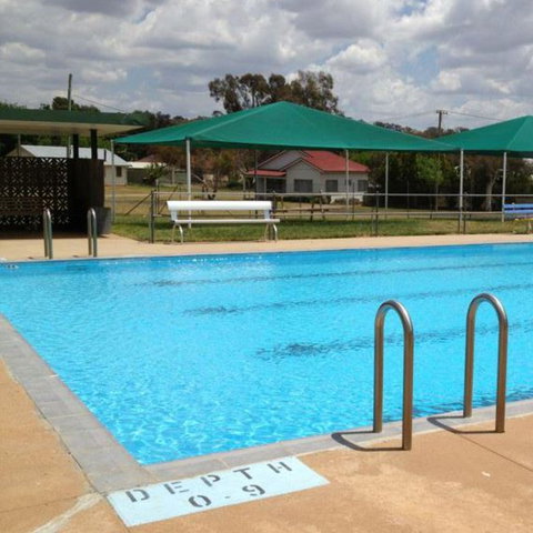 Cudal Swimming Pool - Tourism Cairns 0