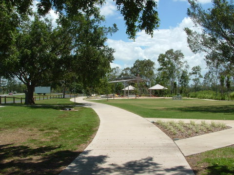 Edward Lloyd Park, Marian - Tourism Cairns 0