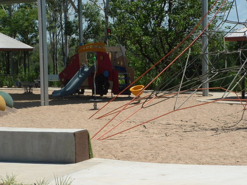 Edward Lloyd Park, Marian - Tourism Cairns 2