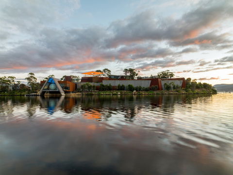 MONA - Museum Of Old And New Art - Tourism Cairns 0
