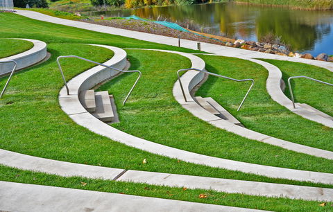 Queen Elizabeth Ll Park Queanbeyan - Tourism Cairns 2