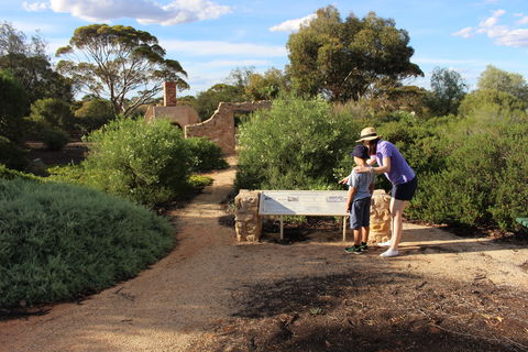 Loxton Community Conservation & Heritage Park - Tourism Cairns 0